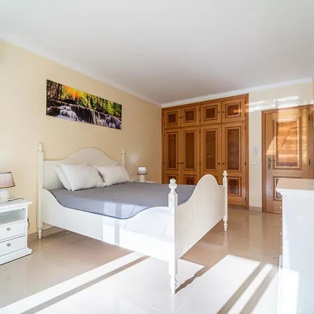 Blue Horizon By Hellovacations Apartment Albufeira