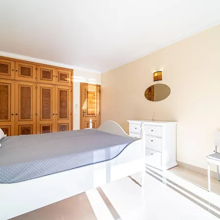 Blue Horizon By Hellovacations Apartment Albufeira