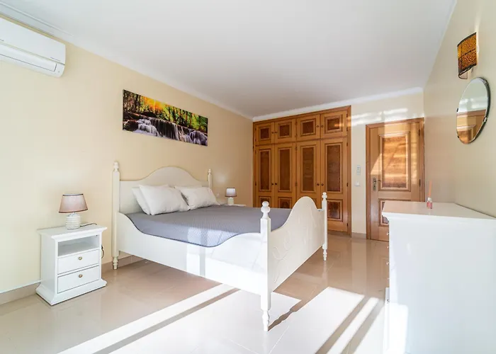 Blue Horizon By Hellovacations Apartment Albufeira